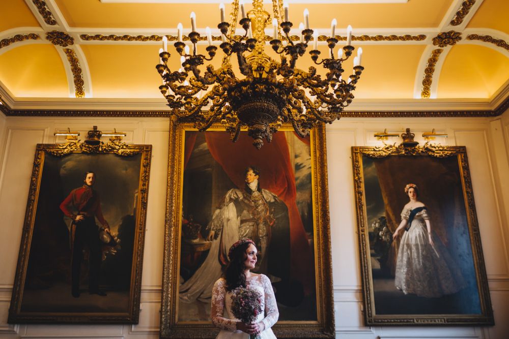 Bride in Windsor Guildhall's Chamber